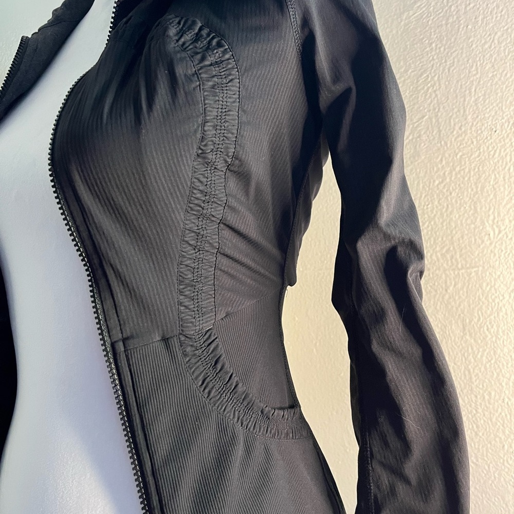 Reversible Lululemon Jacket - Picture 10 of 16